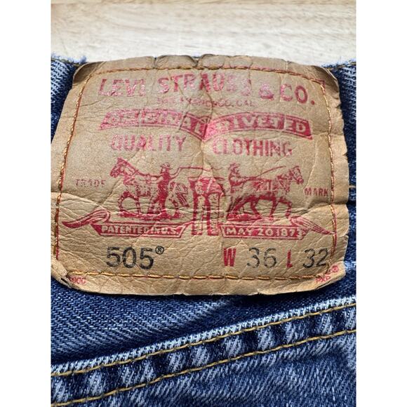 Levis 505 Regular Fit Straight Leg Vintage Denim Distressed Jeans Mens 36x32 Y2K - Picture 6 of 6